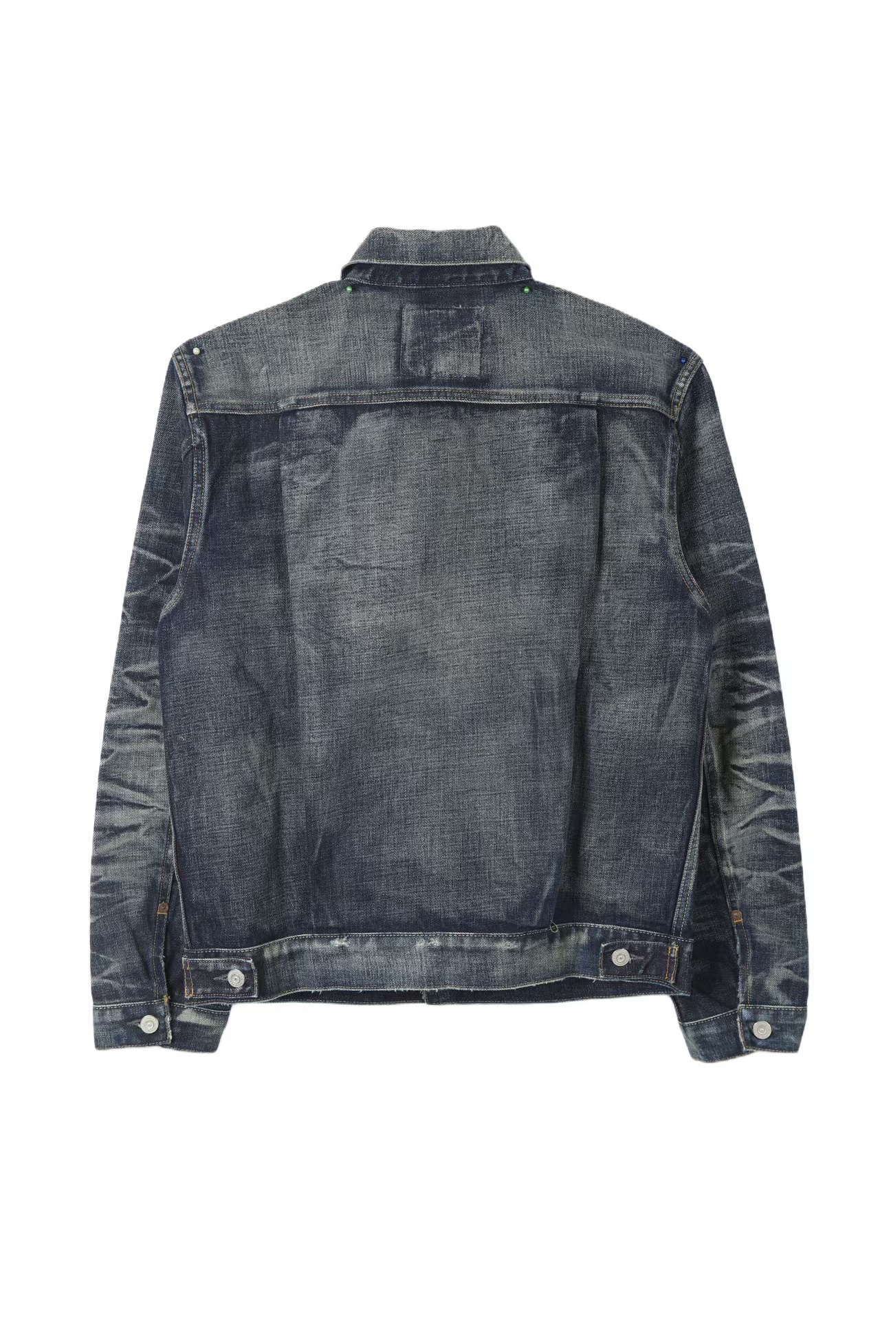 Charcoal / worn edges — back view